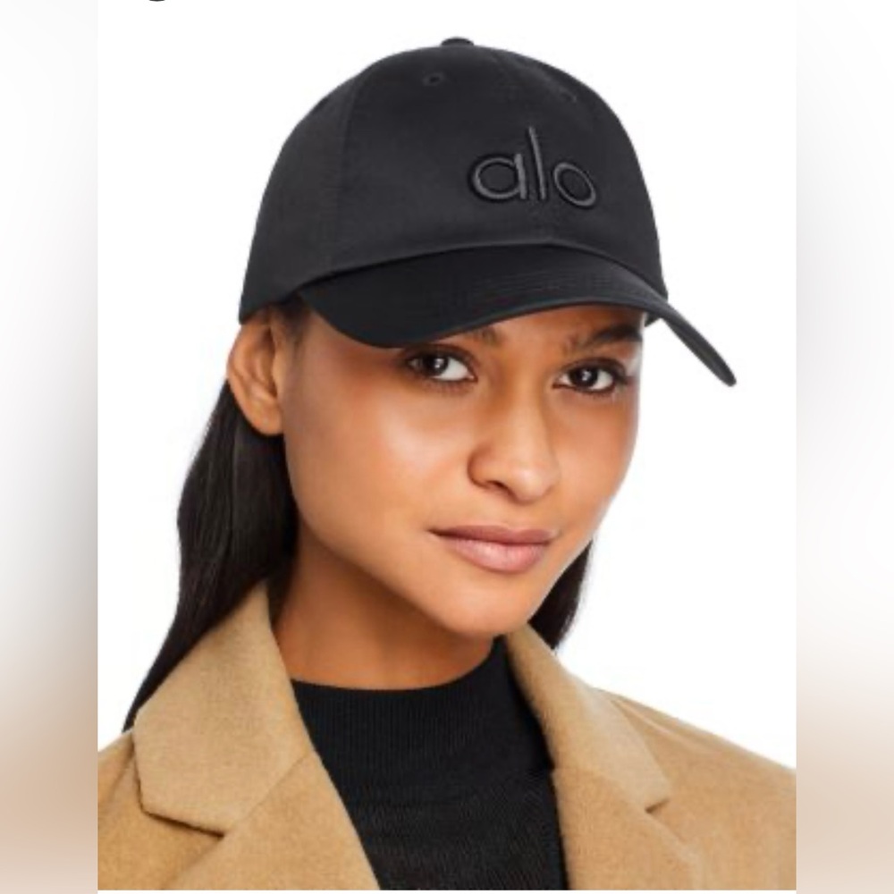 ALO Yoga Black Performance Hat Minimalist Design